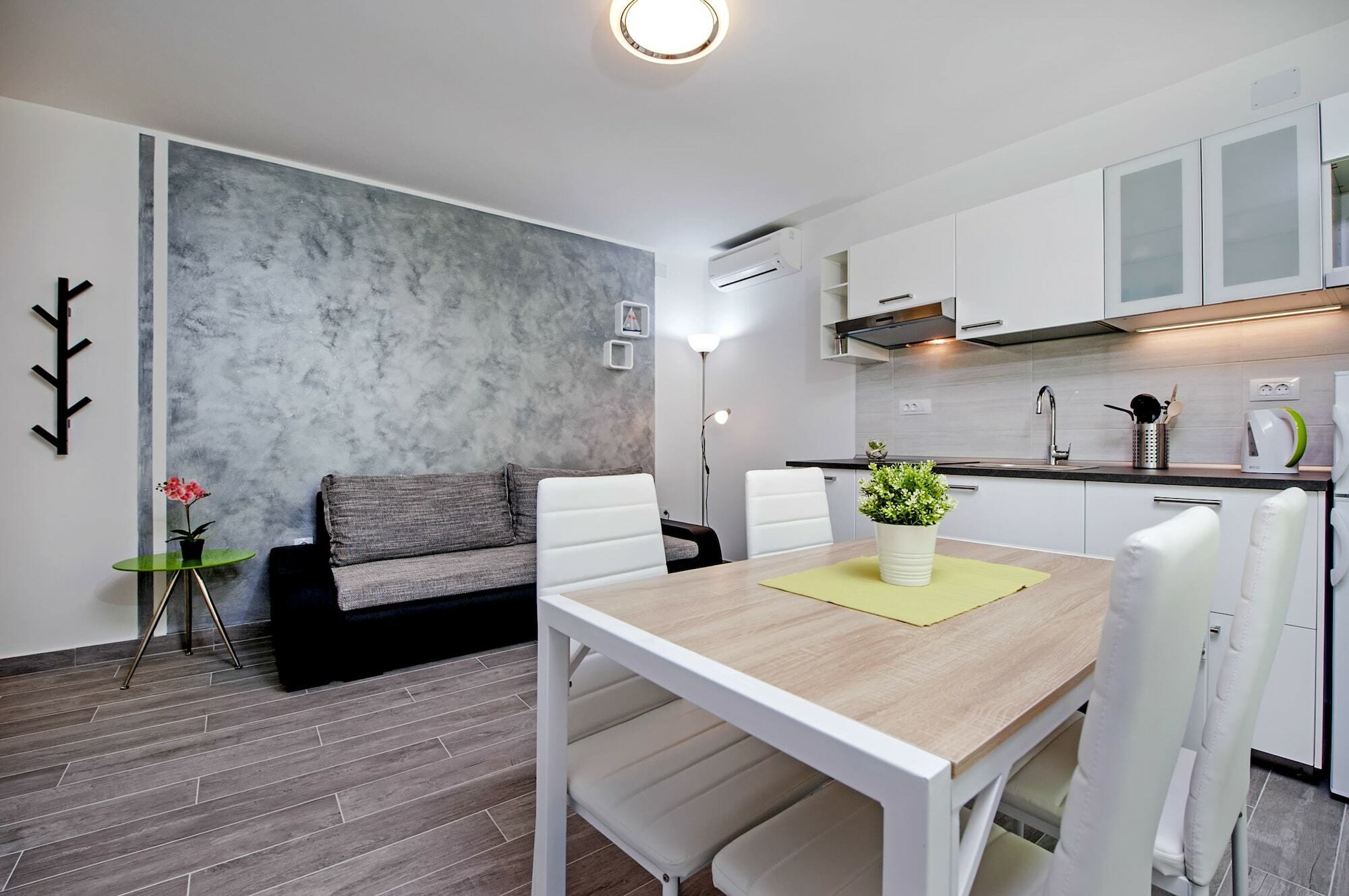 Apartment And Studio Tereza Rovinj Exterior photo